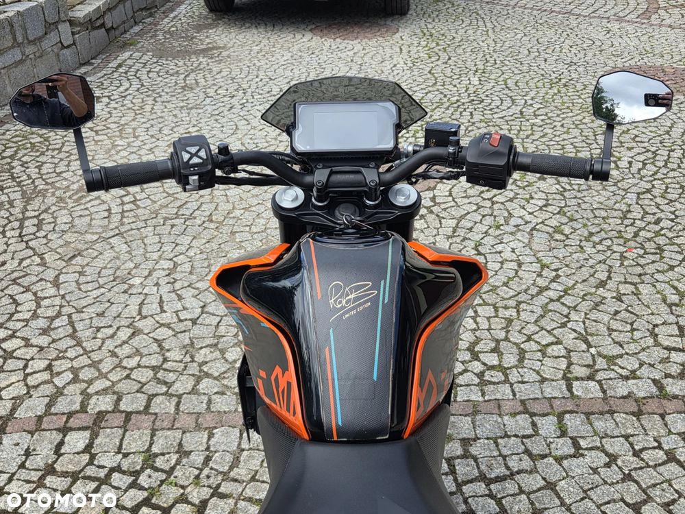 KTM Duke 390 - 32