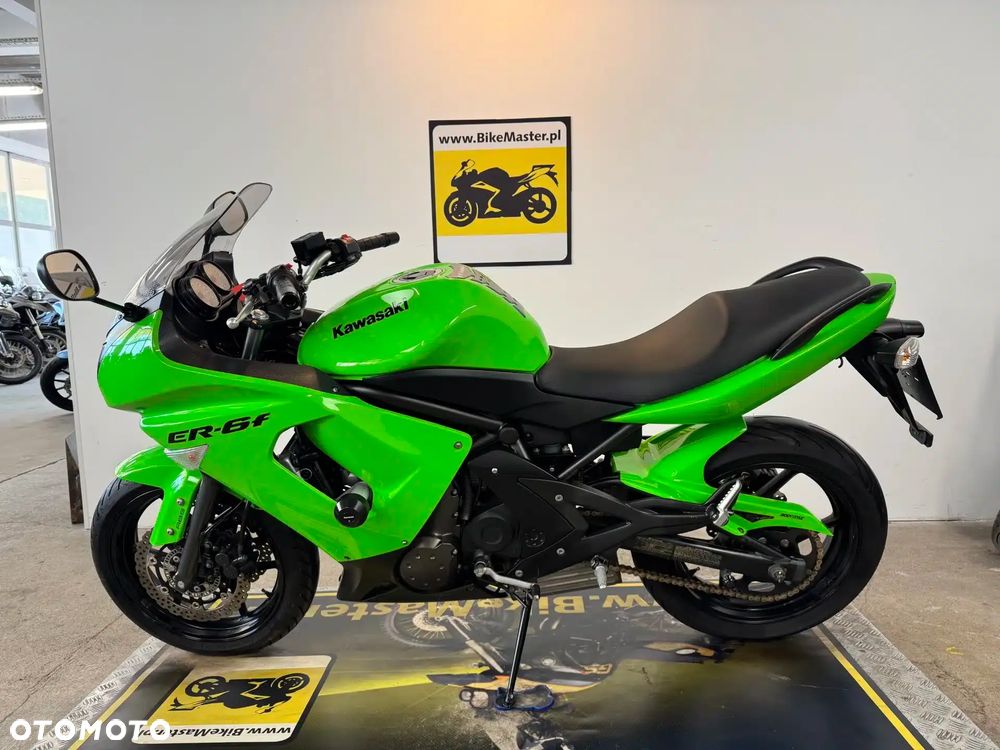 Kawasaki ER - 2