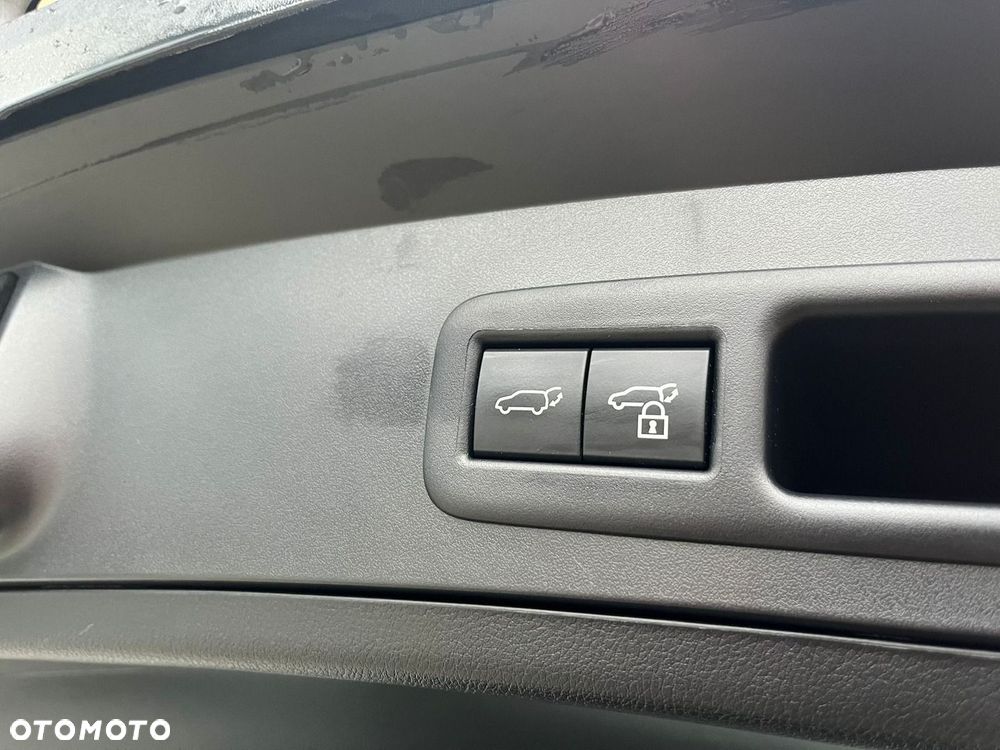 Lexus UX 250h GPF F Sport Design 2WD - 34