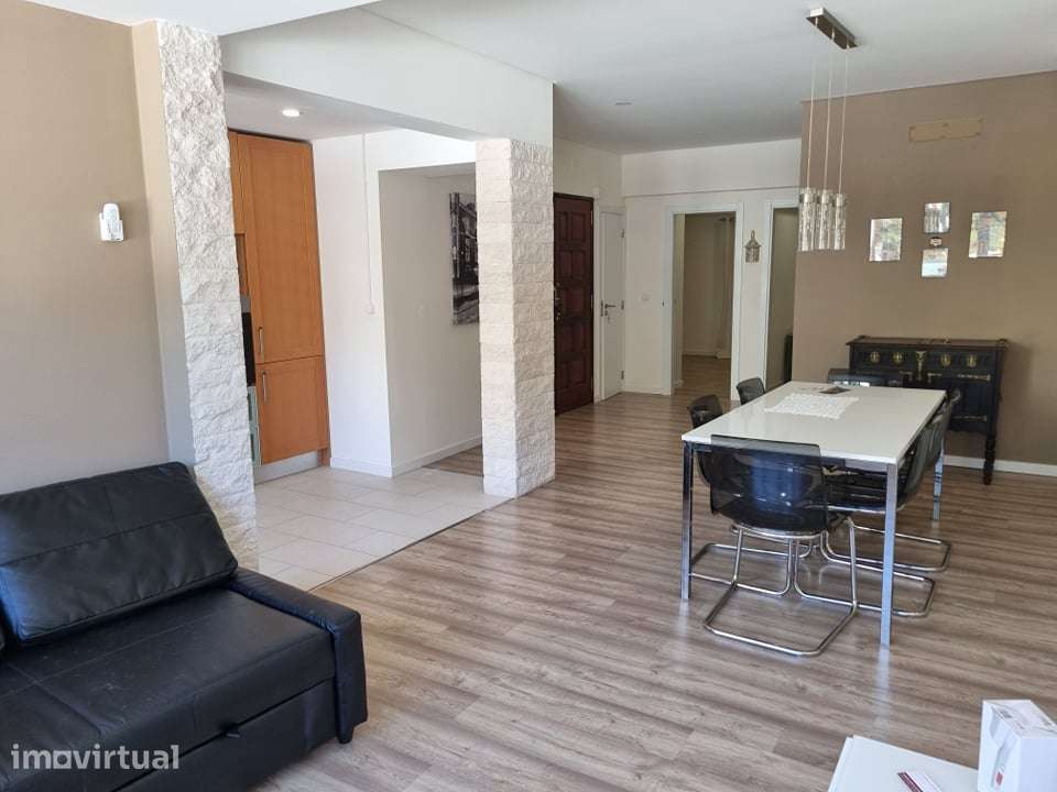 Apartamento T2 remodelado Parede-central - Grande imagem: 5/10