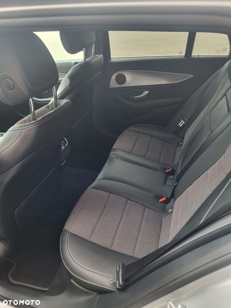 Mercedes-Benz Klasa E 220 d 9G-TRONIC AMG Line - 12