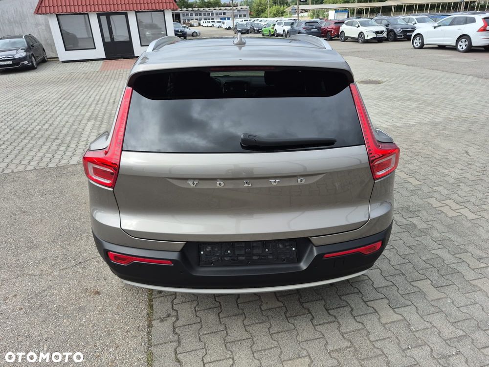 Volvo XC 40 - 9