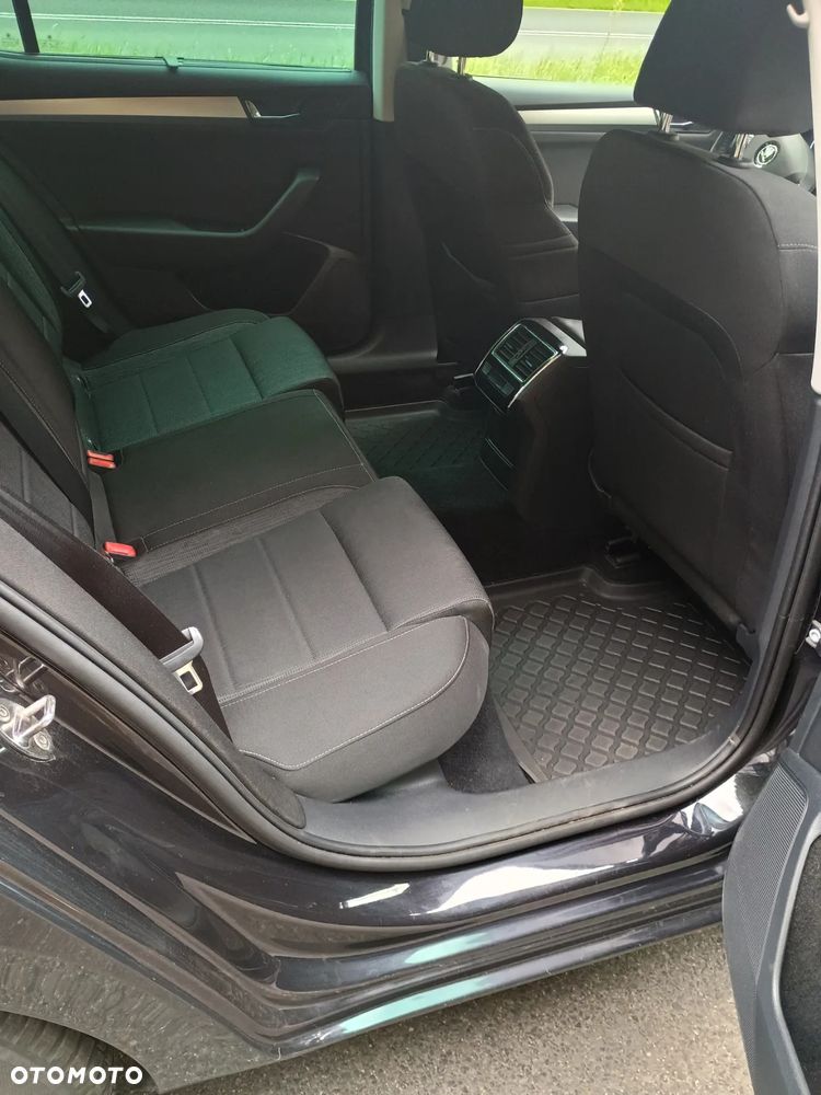 Skoda Superb 2.0 TDI Ambition - 7