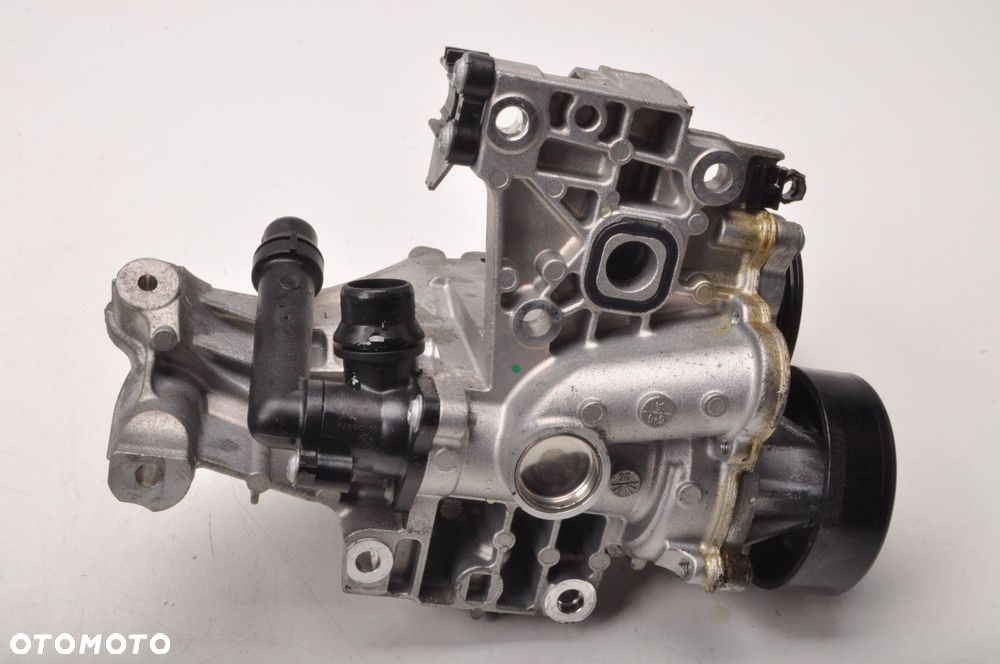 BMW 3 G20 G21 G30 G31 2.0 HYBRYDA POMPA WODY 23R 8650987 - 7