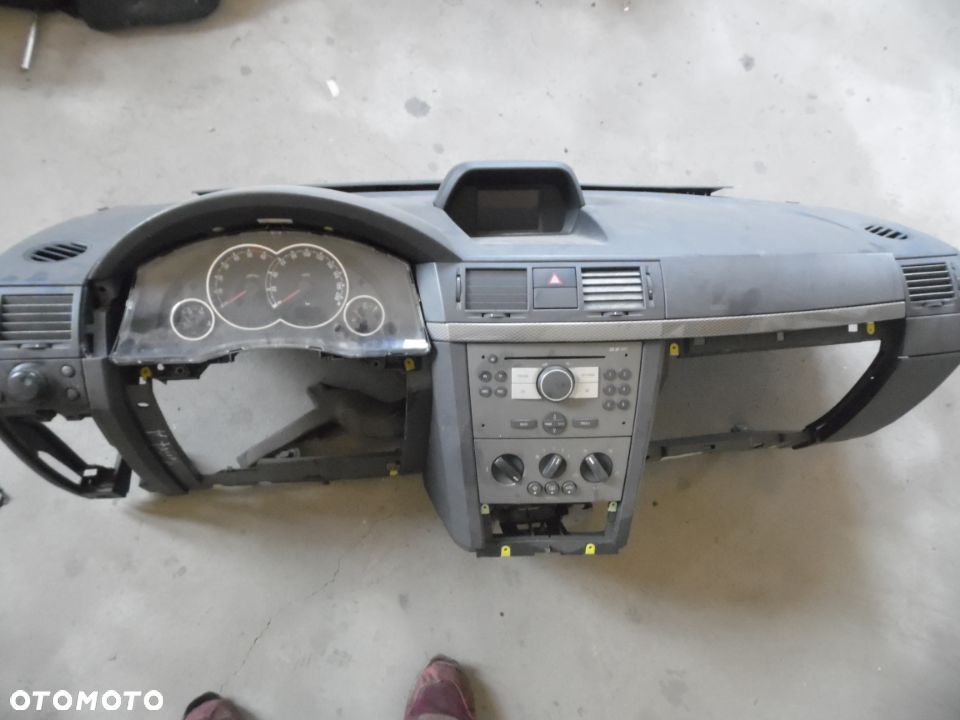 Opel meriva A deska rozdzielcza - 1