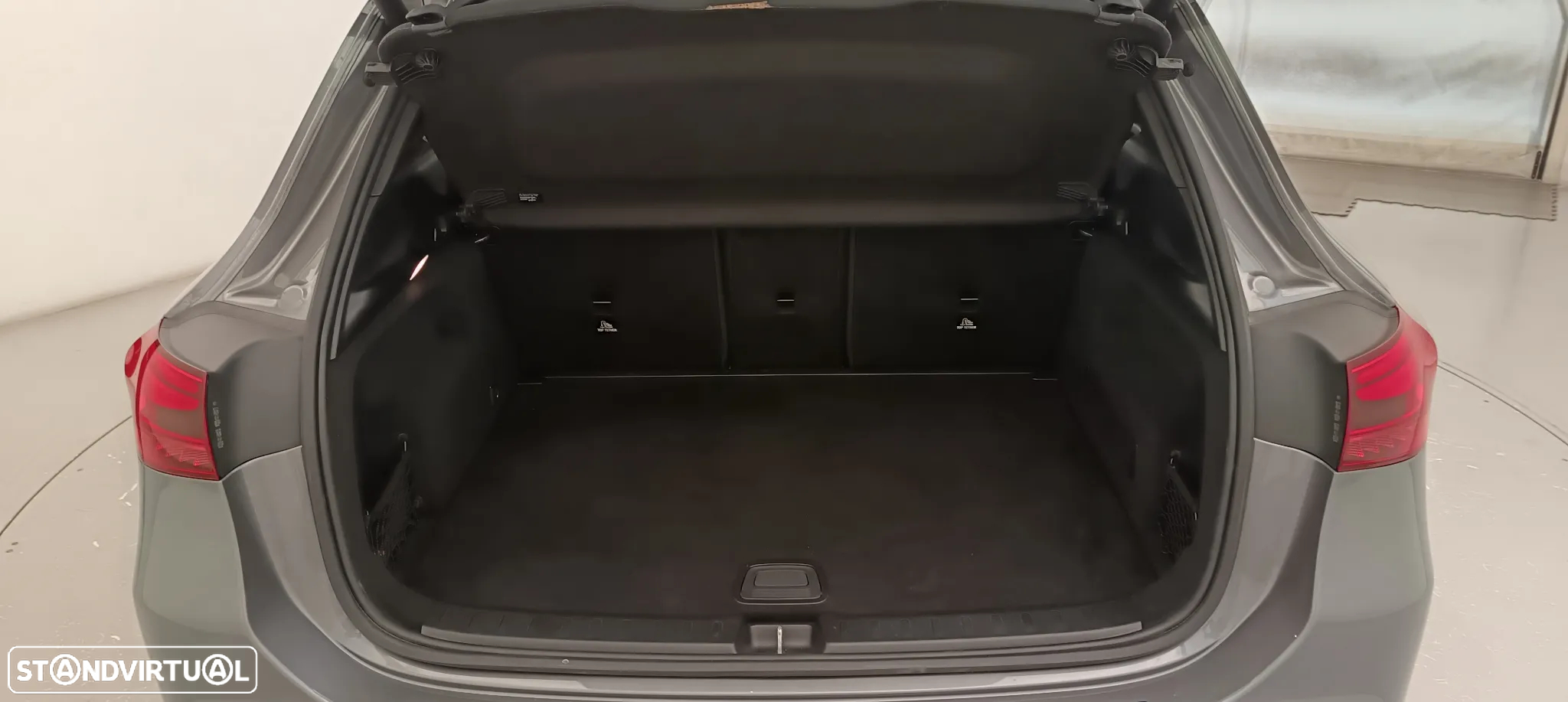 Mercedes-Benz GLA 200 Standard - 30