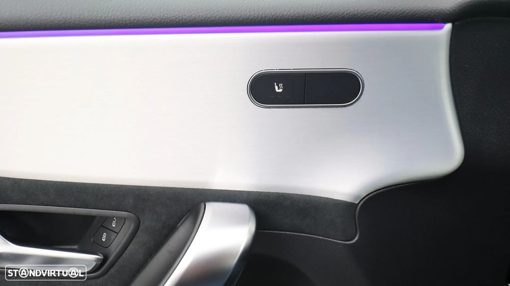 Mercedes-Benz A 250 Limousine e AMG Line - 18