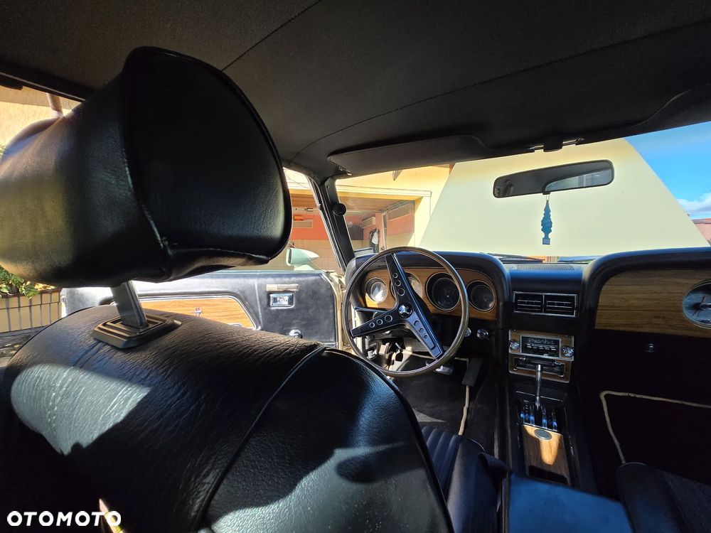Ford Mustang - 7