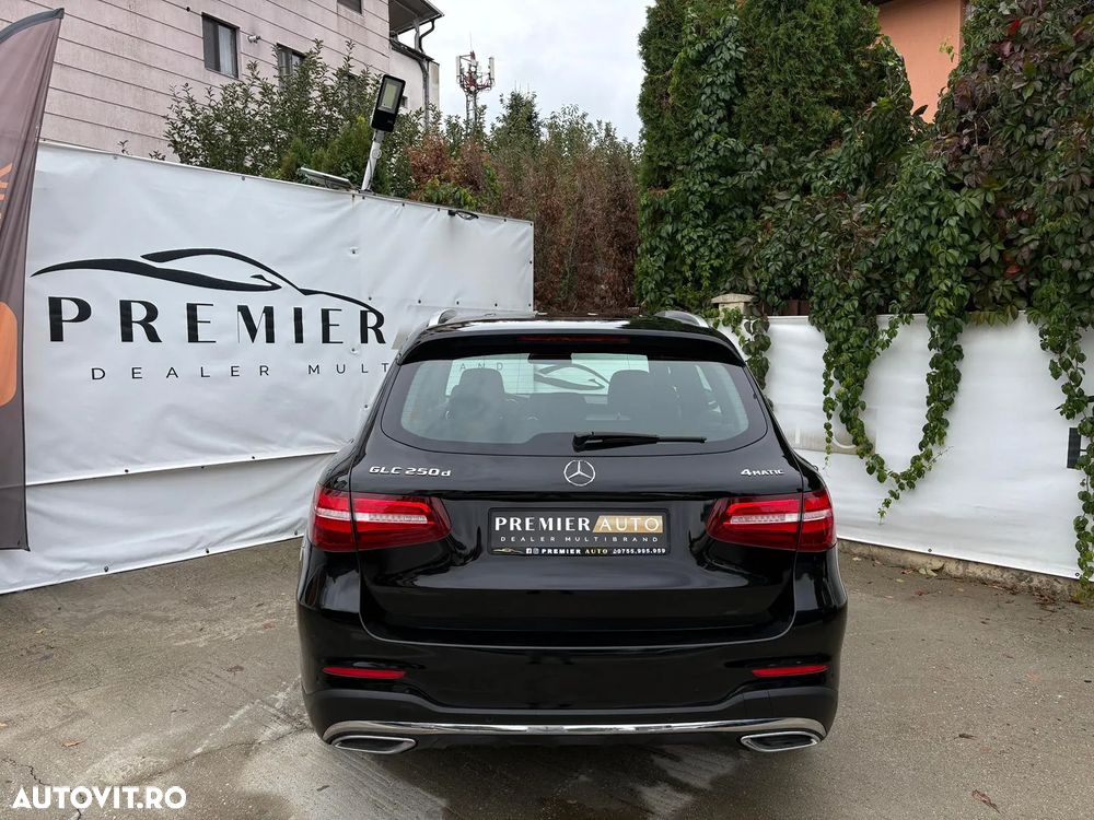 Mercedes-Benz GLC 250 d 4Matic 9G-TRONIC AMG Line - 12