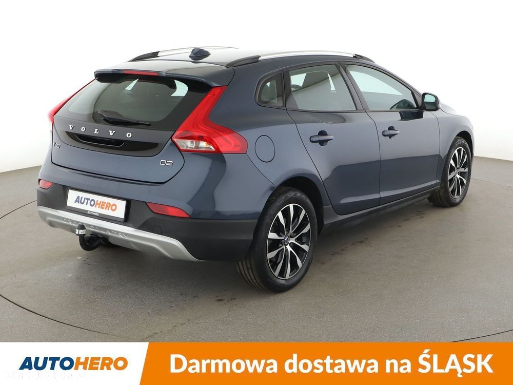 Volvo V40 Cross Country - 6