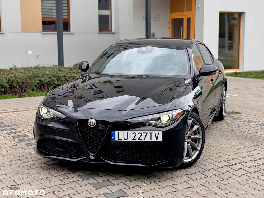 Alfa Romeo Giulia 2.0 Turbo 16V AT8 Veloce - 2