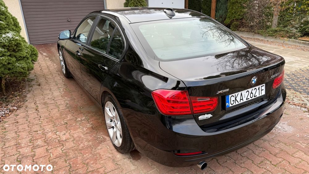 BMW Seria 3 320i xDrive - 7
