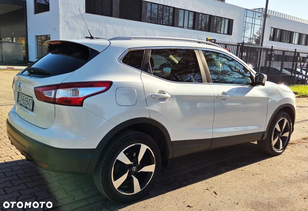 Nissan Qashqai 1.6 DIG-T N-Connecta - 17