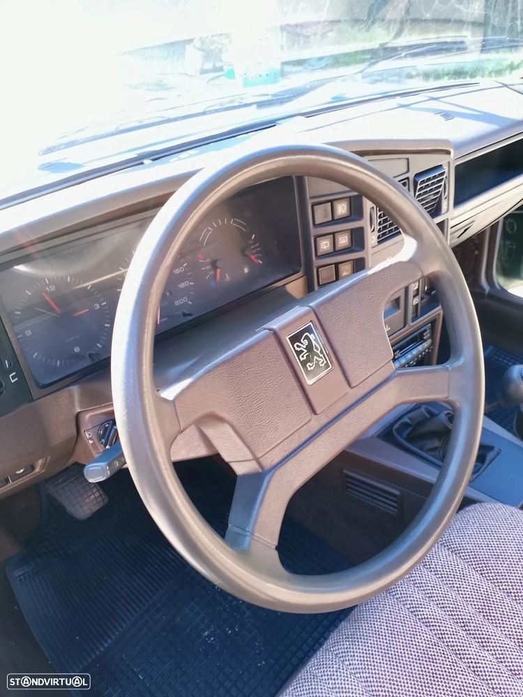 Peugeot 505 Break 2.5 GRD - 4