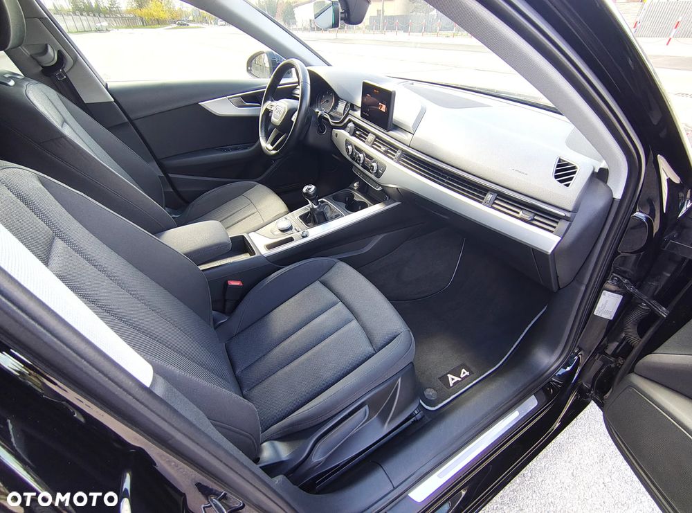 Audi A4 Avant 2.0 TDI sport - 33