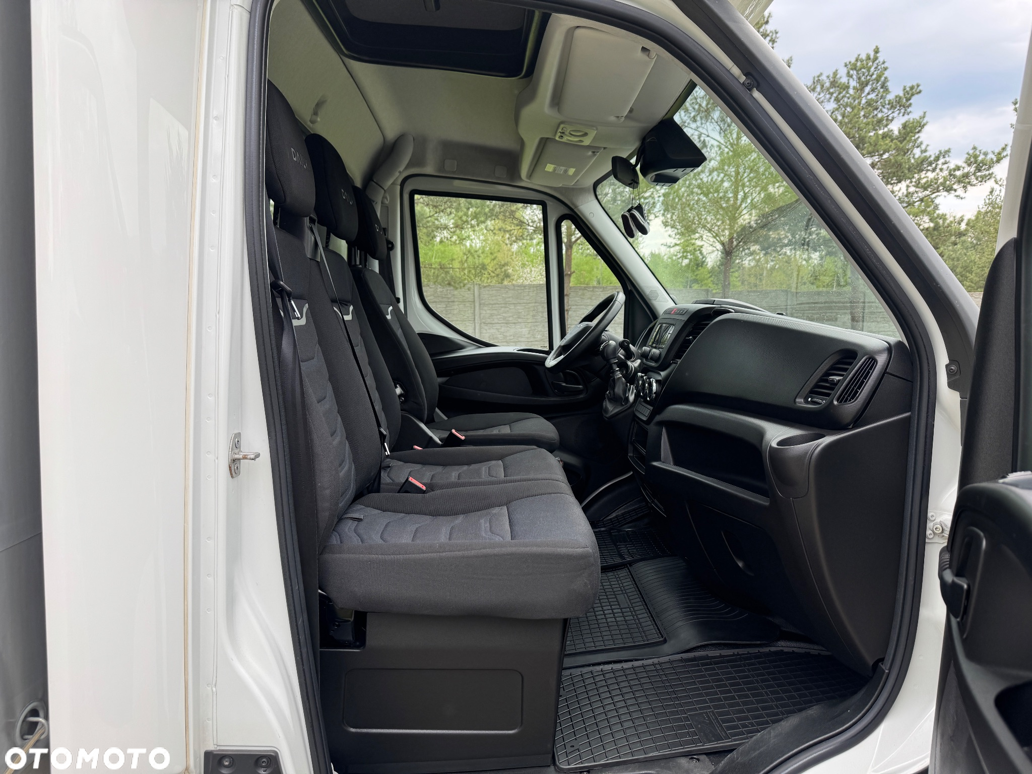 Iveco DAILY - 17