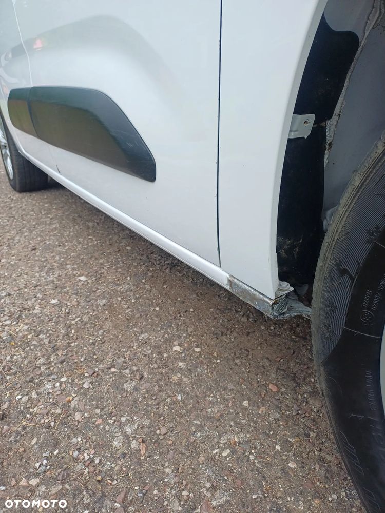Toyota Proace City Verso Long 1.2 D-4T Family - 23