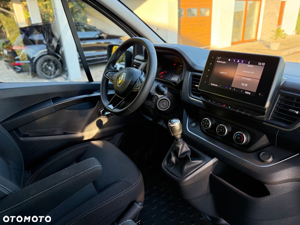 Renault Trafic - 18