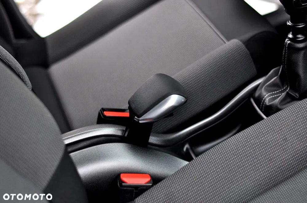 Citroën C3 Aircross PureTech 110 Stop & Start OPF SHINE - 19