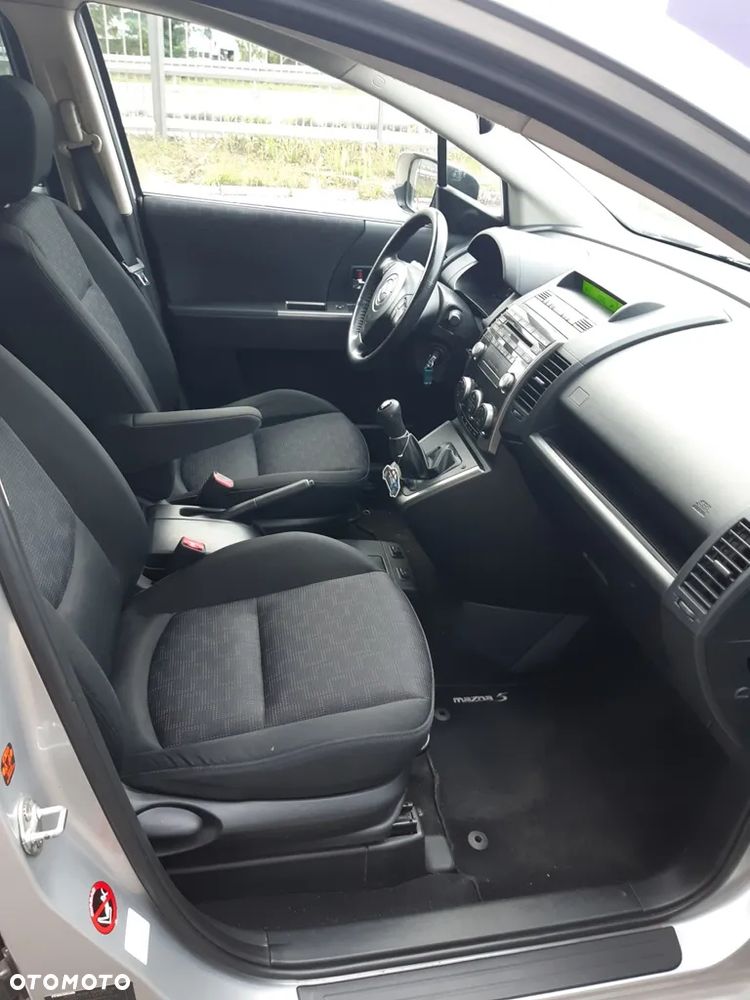 Mazda 5 2.0 CD Exclusive + - 9