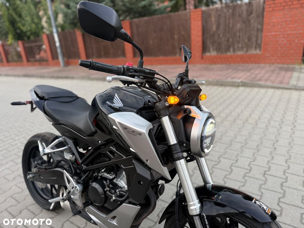 Honda CB - 4