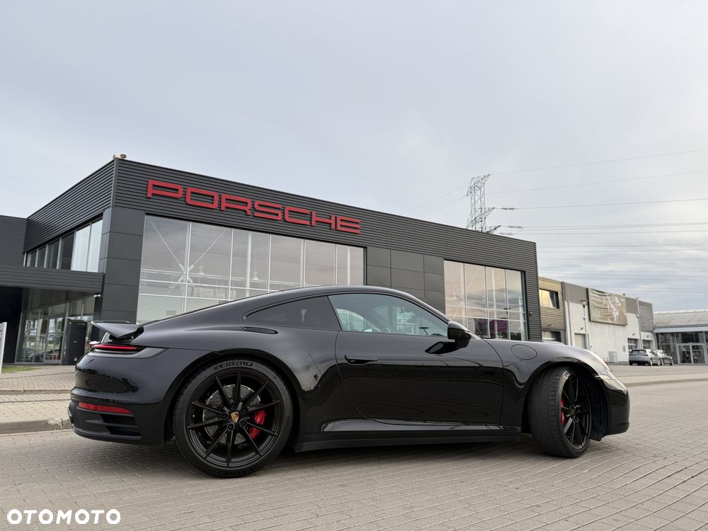 Porsche 911 Carrera 4S - 2