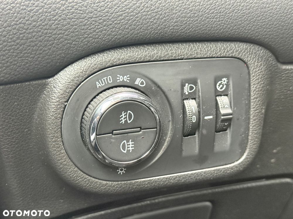 Opel Zafira 2.0 D (CDTI) Automatik Edition - 16