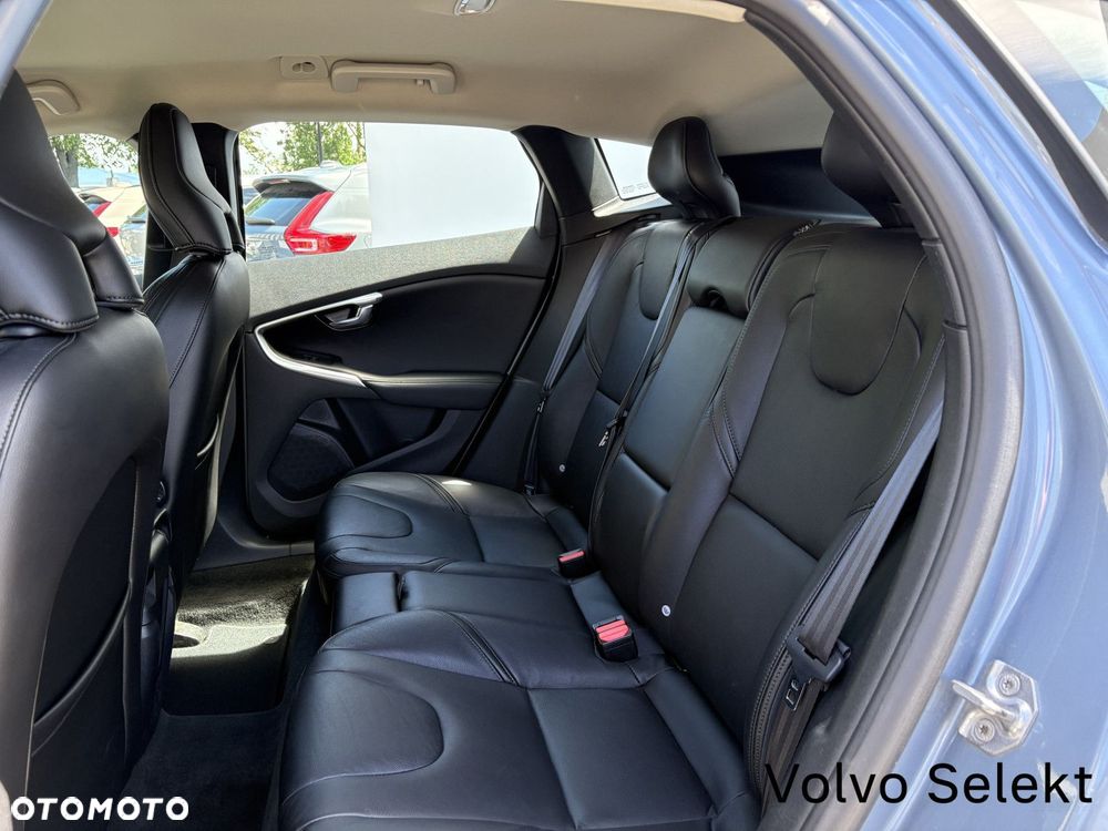 Volvo V40 - 22