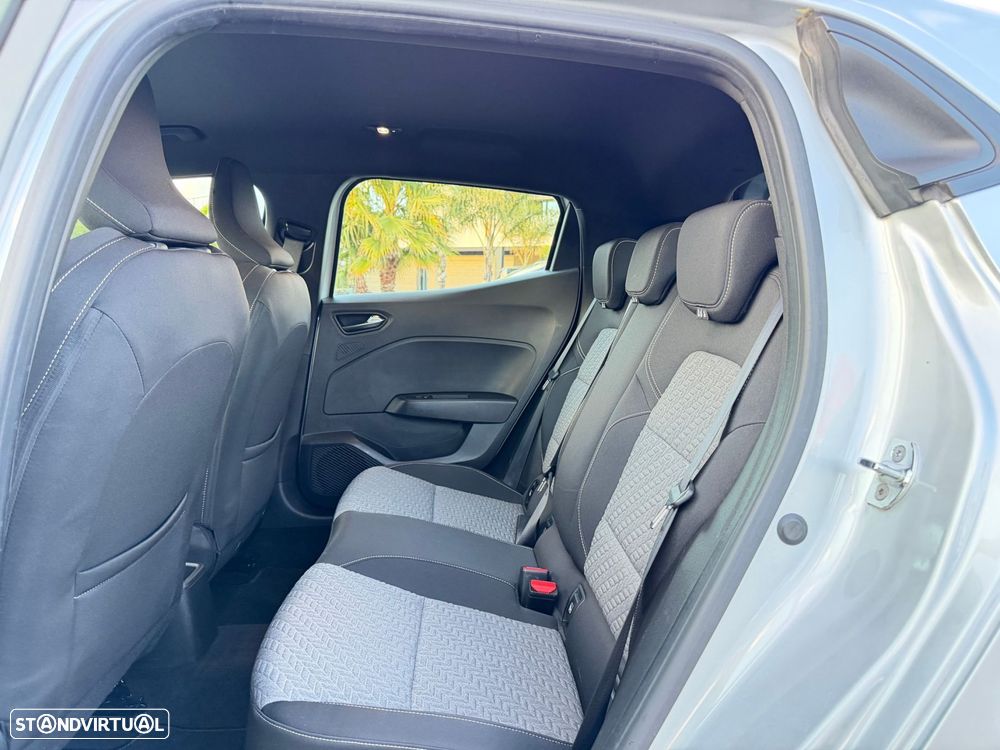 Renault Clio 1.0 TCe Limited - 29
