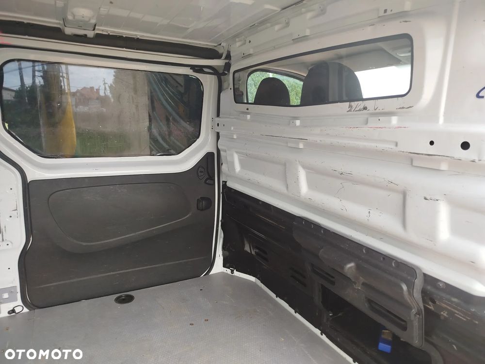 Opel Vivaro B - 10