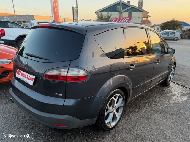 Ford S-Max 2.0 TDCi Titanium 7L - 14
