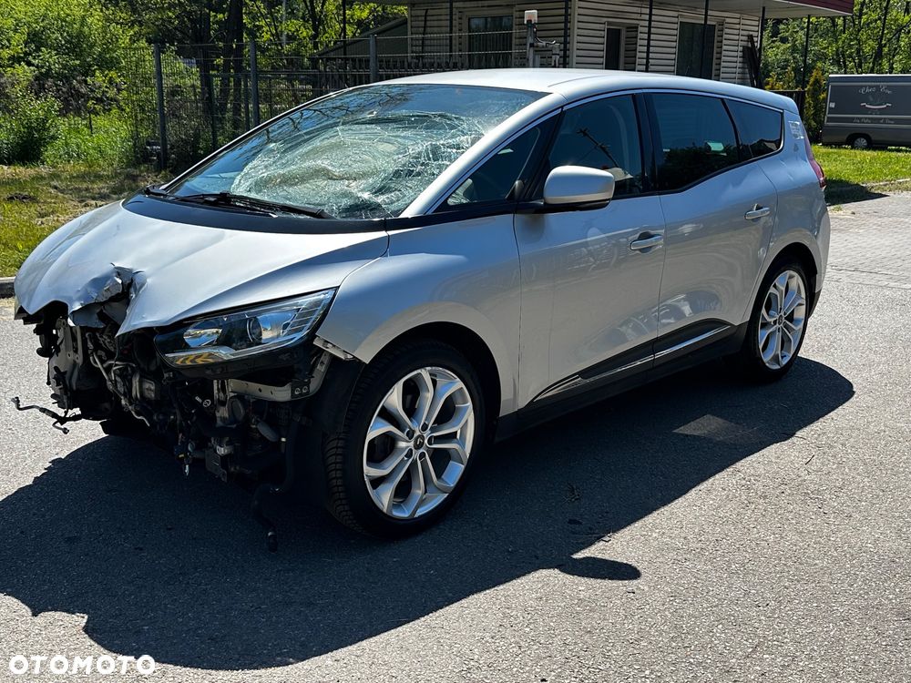 Renault Grand Scenic - 1