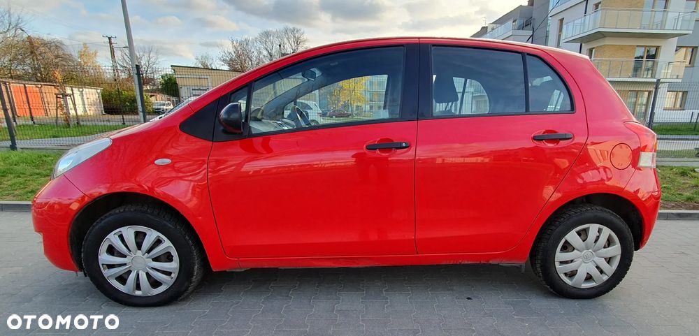 Toyota Yaris 1.0 Terra - 14