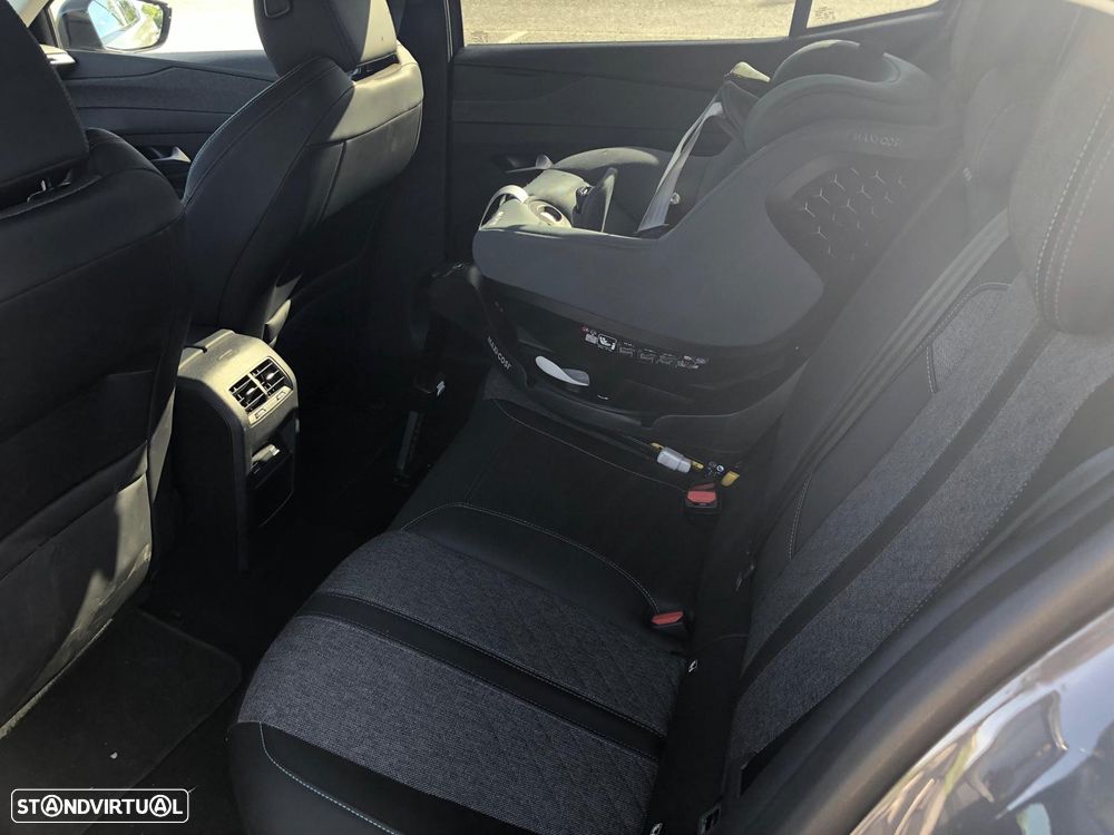 Peugeot 408 1.2 PureTech Allure EAT8 - 11