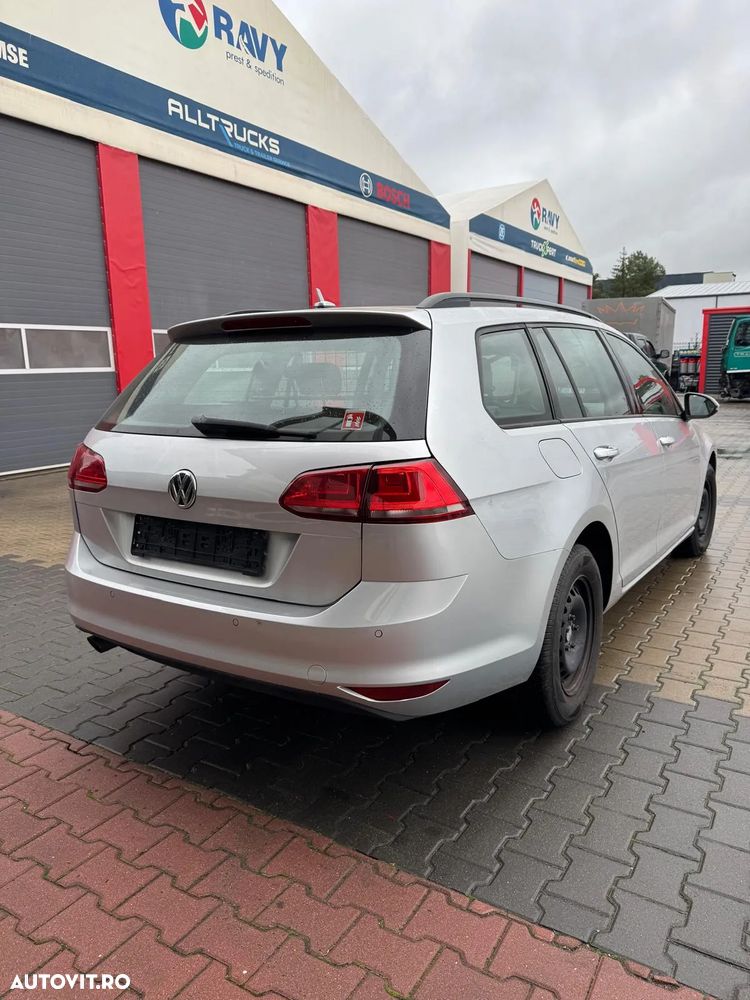 Volkswagen Golf 1.6 TDI BlueMotion Technology DSG Comfortline - 2