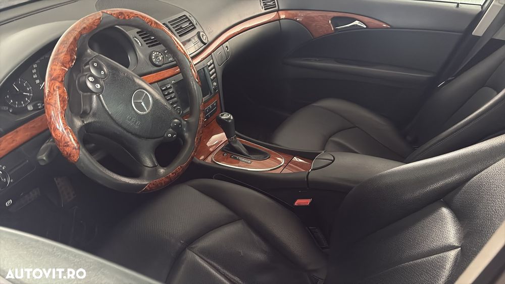 Mercedes-Benz E - 2