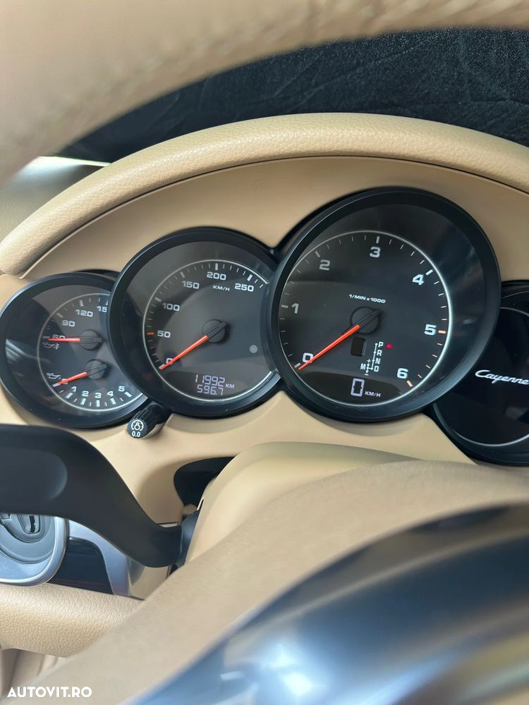 Porsche Cayenne 3.0TD TipTronic - 15