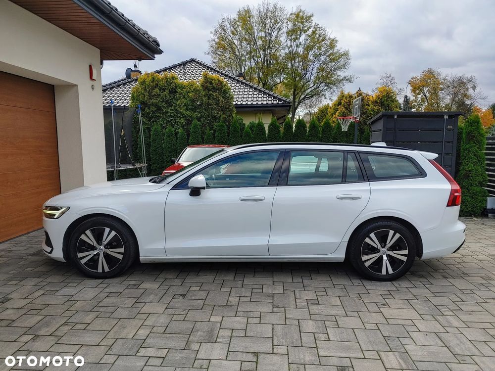Volvo V60 B3 B Momentum - 18