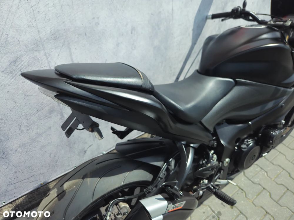 Suzuki GSX - 20