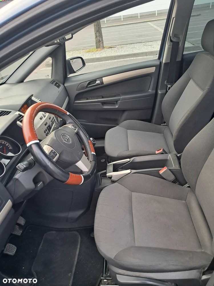 Opel Zafira 1.8 Enjoy - 9