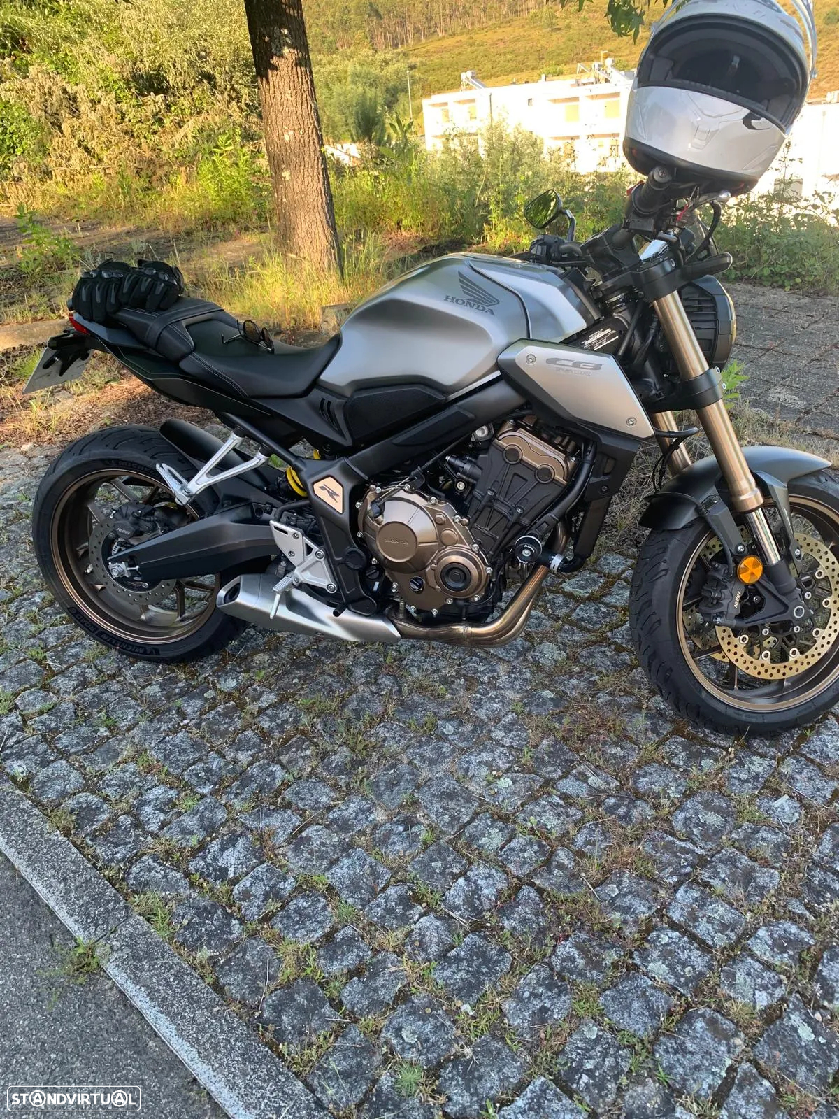 Honda CB CB650 R - 3