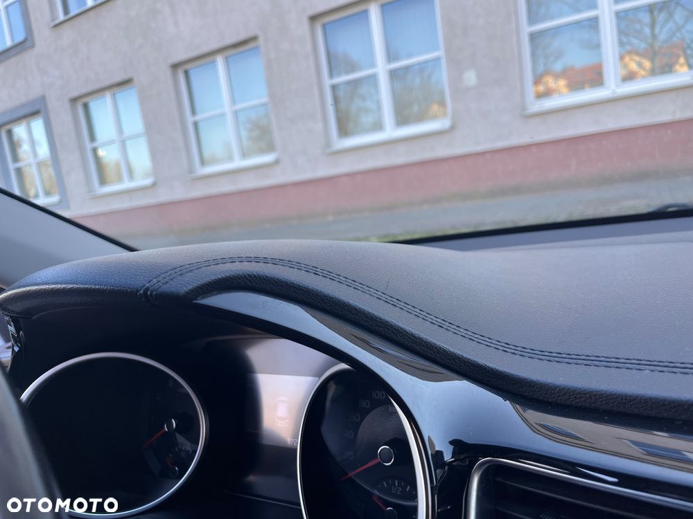 Kia Ceed 1.4 T-GDI L Business Line Plus DCT - 38