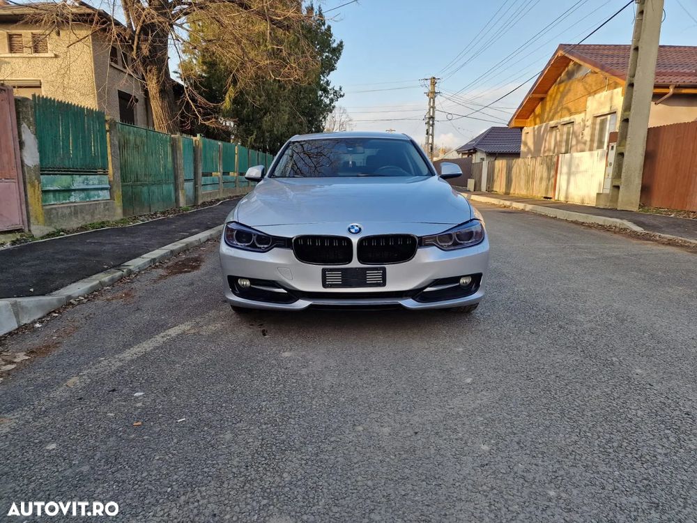 BMW Seria 3 318d GT Sport Line - 12