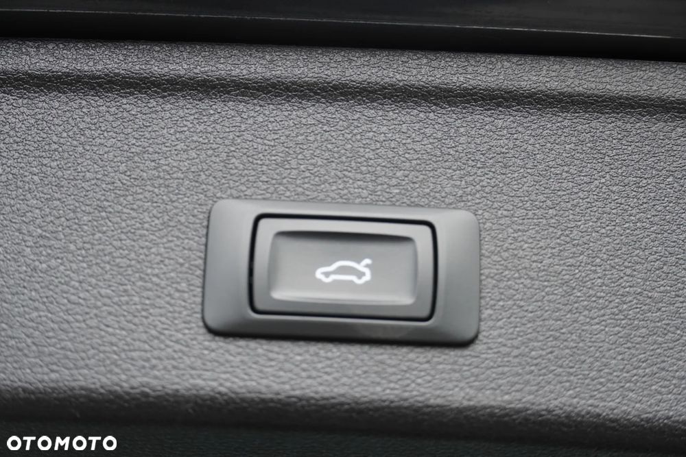 Audi A4 Avant 35 TDI mHEV Advanced S tronic - 9