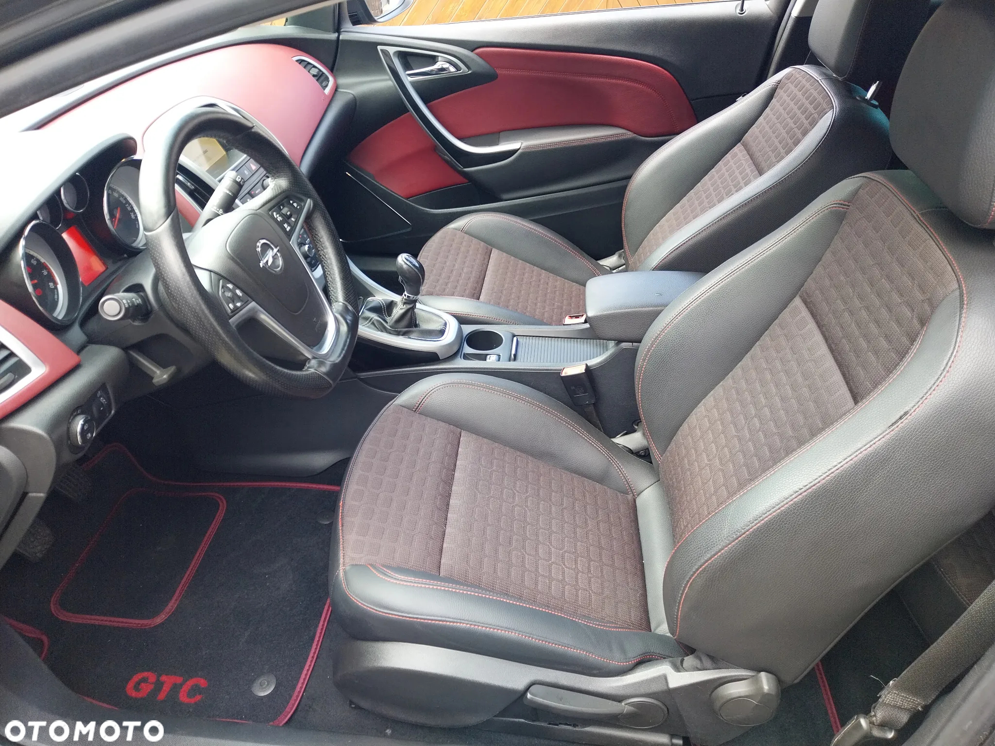 Opel Astra GTC 1.4 Turbo - 6