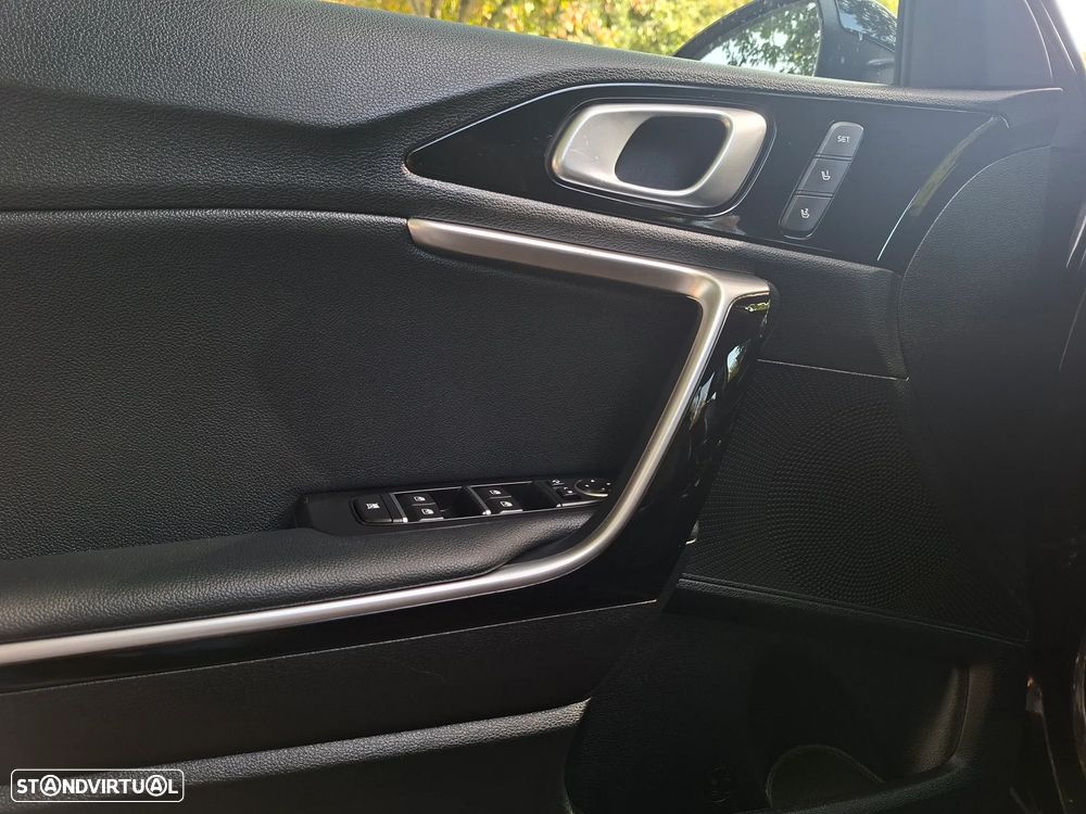Kia Ceed SW 1.6 GDi PHEV Drive 6DCT - 12