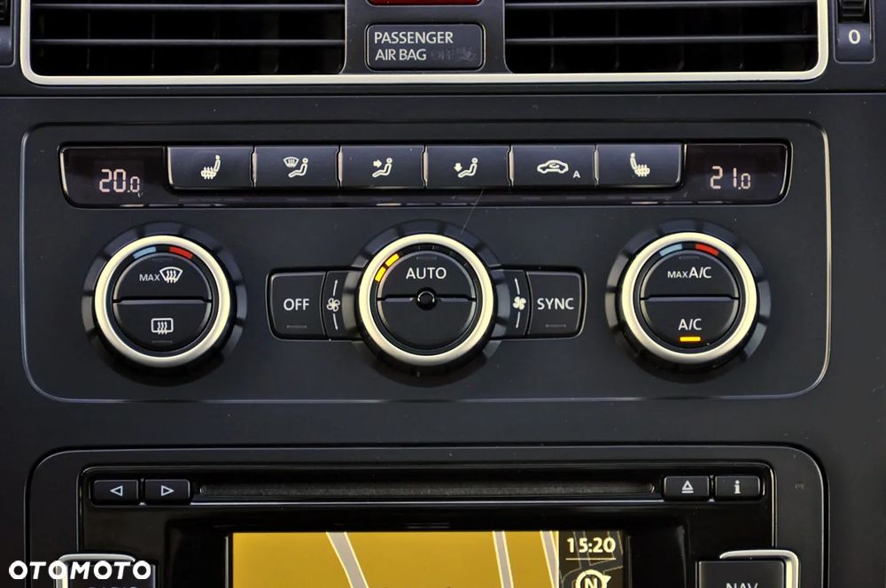 Volkswagen Touran - 17