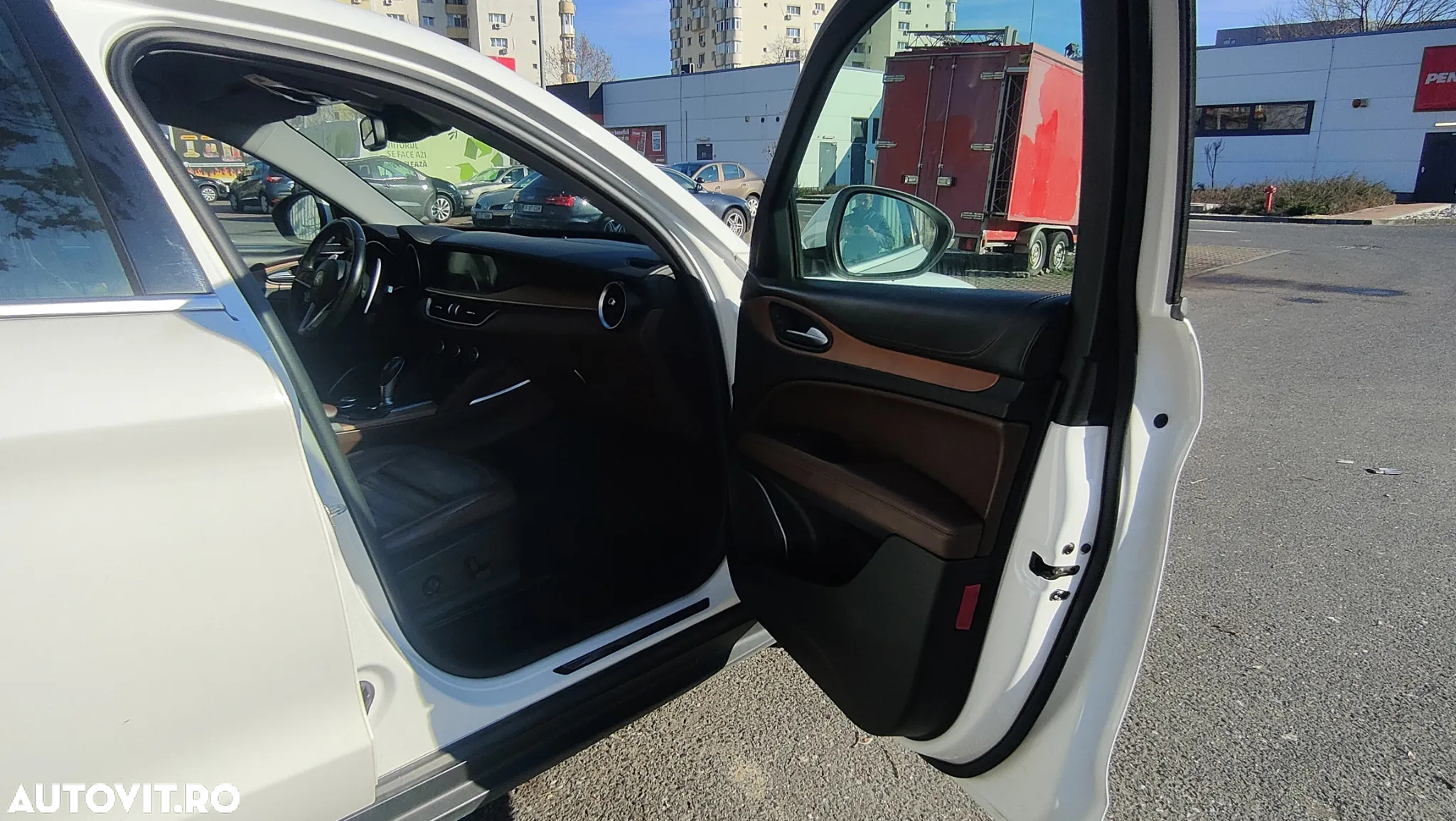 Alfa Romeo Stelvio 2.2 Diesel 16V AT8 Q4 Lusso - 17