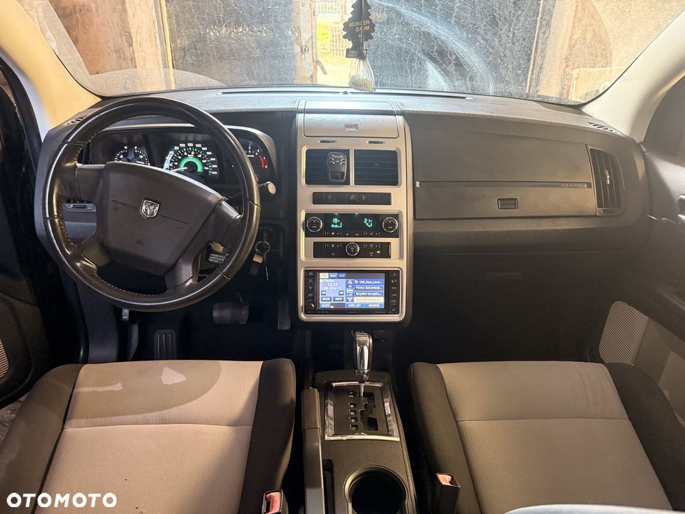 Dodge Journey - 8