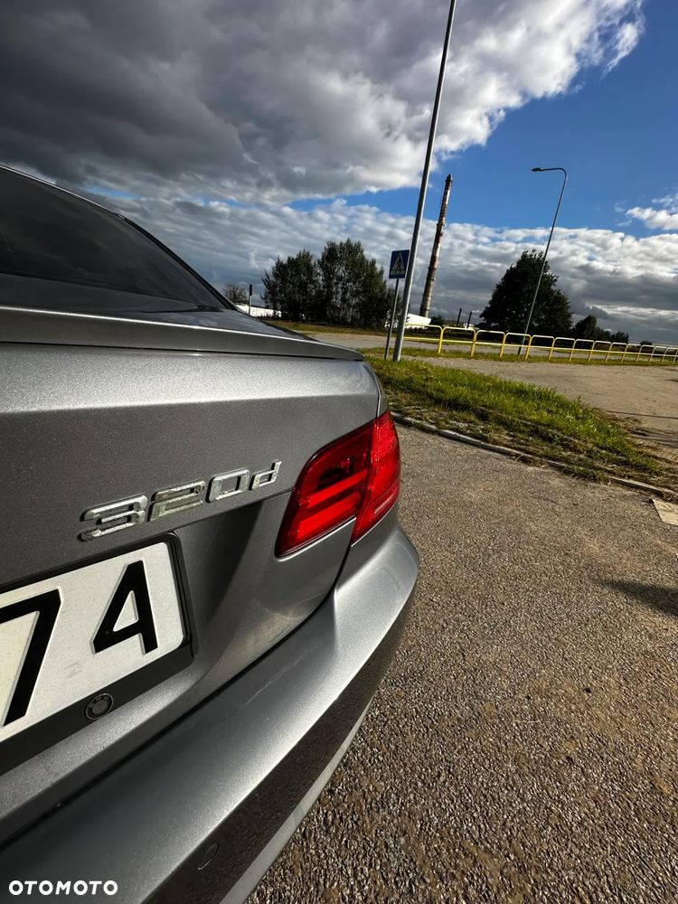 BMW Seria 3 320d - 9